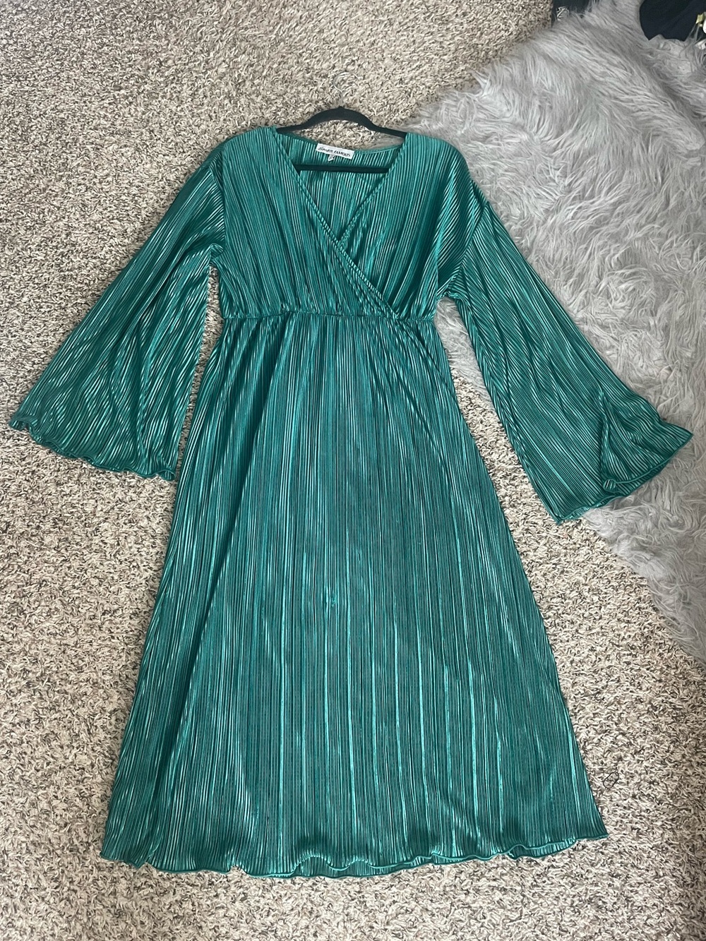Almost Famous Green Pleated Plisse Midi Dress - Flaws
